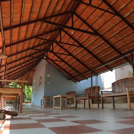 La Flora Beverly Hill Resort Madikeri Exterior foto