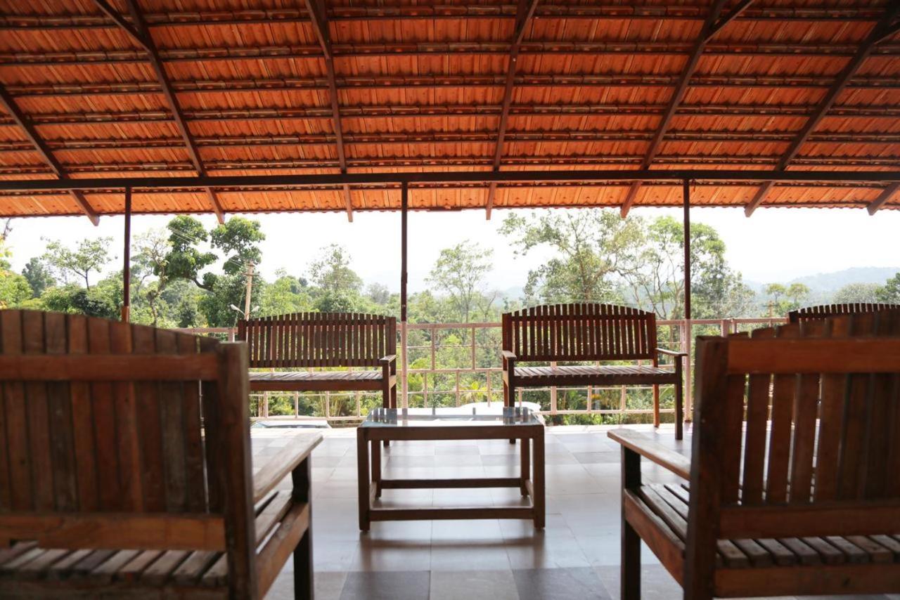 La Flora Beverly Hill Resort Madikeri Exterior foto